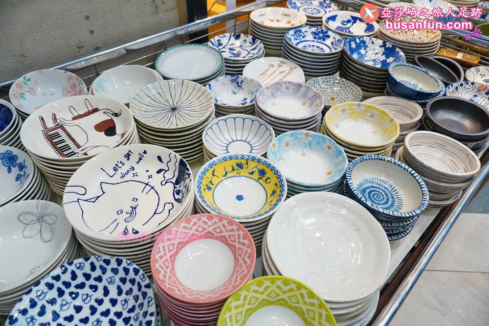 台中日本瓷器碗盤特賣會在一中街愛廣場｜千款進口有田燒萬古燒3個100元起全館百元價