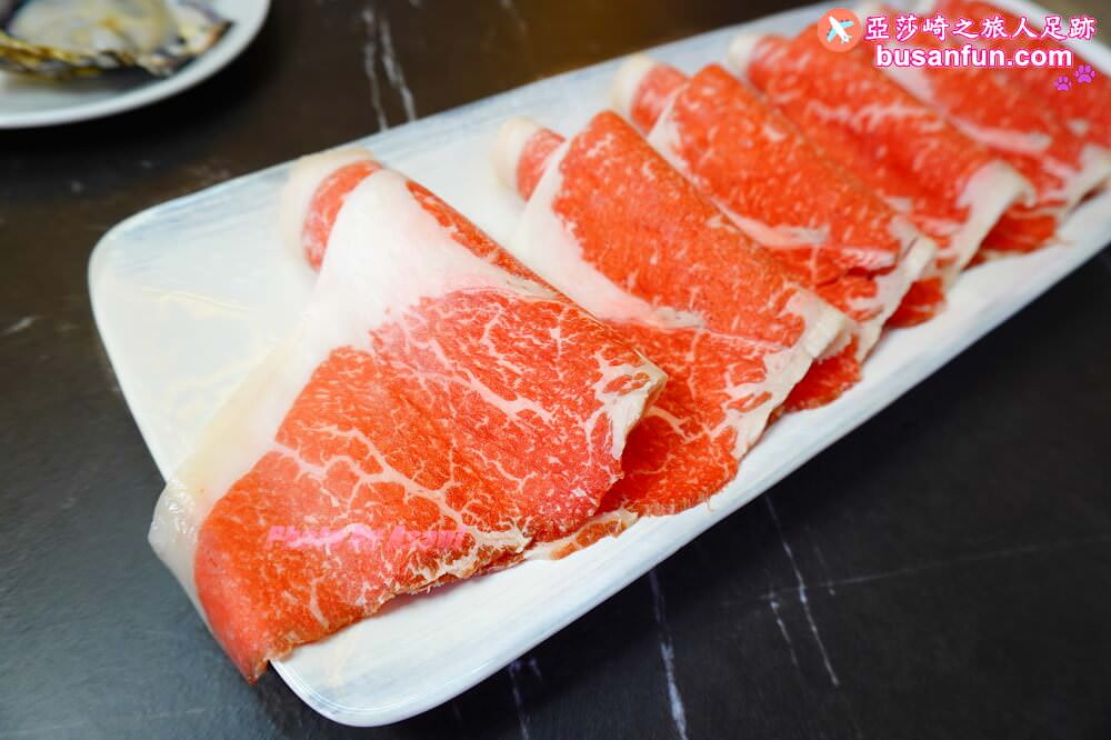 井閣鍋物美村店|雙人海陸和牛套餐湯頭講究創意手作料理 - 第16張圖 井閣鍋物美村店|雙人海陸和牛套餐湯頭講究創意手作料理