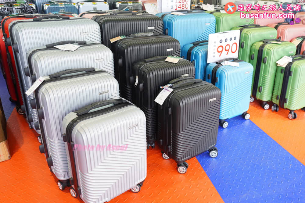2023台中行李箱特賣會太平育賢路專業工廠直營最低990起一年保固終身保修