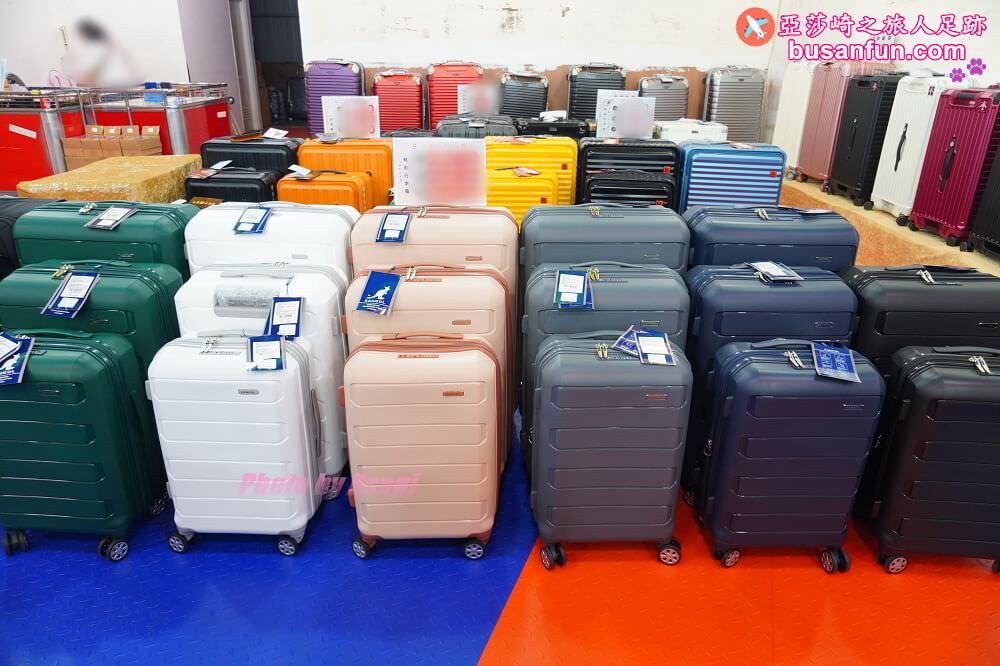 2023台中行李箱特賣會太平育賢路專業工廠直營最低990起一年保固終身保修