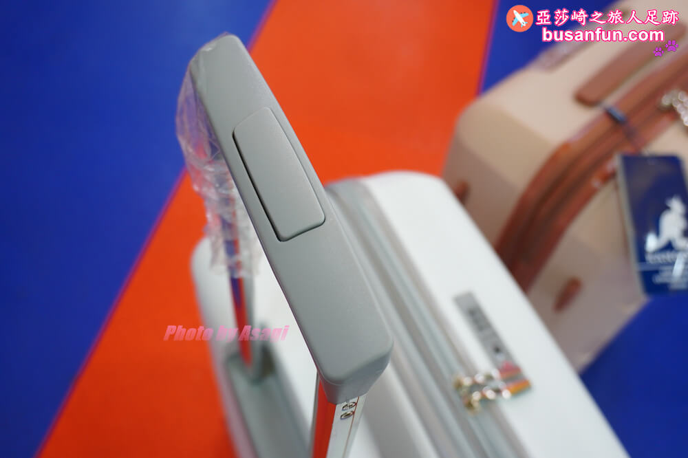 2023台中行李箱特賣會太平育賢路專業工廠直營最低990起一年保固終身保修