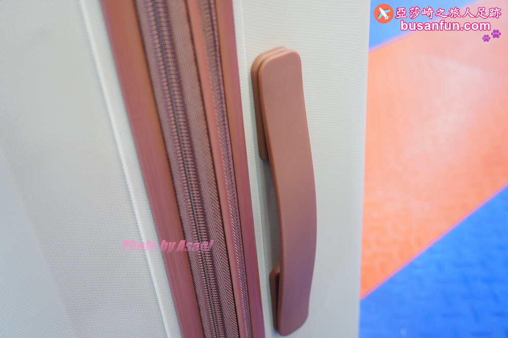 2023台中行李箱特賣會太平育賢路專業工廠直營最低990起一年保固終身保修