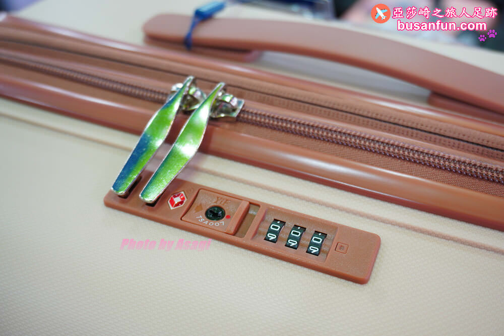 2023台中行李箱特賣會太平育賢路專業工廠直營最低990起一年保固終身保修