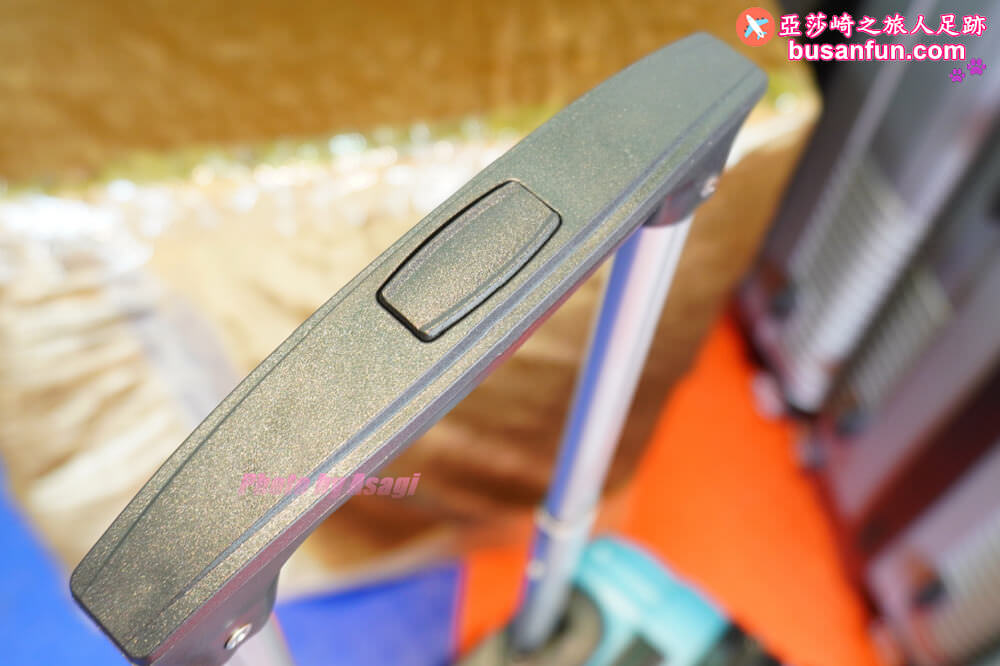 2023台中行李箱特賣會太平育賢路專業工廠直營最低990起一年保固終身保修