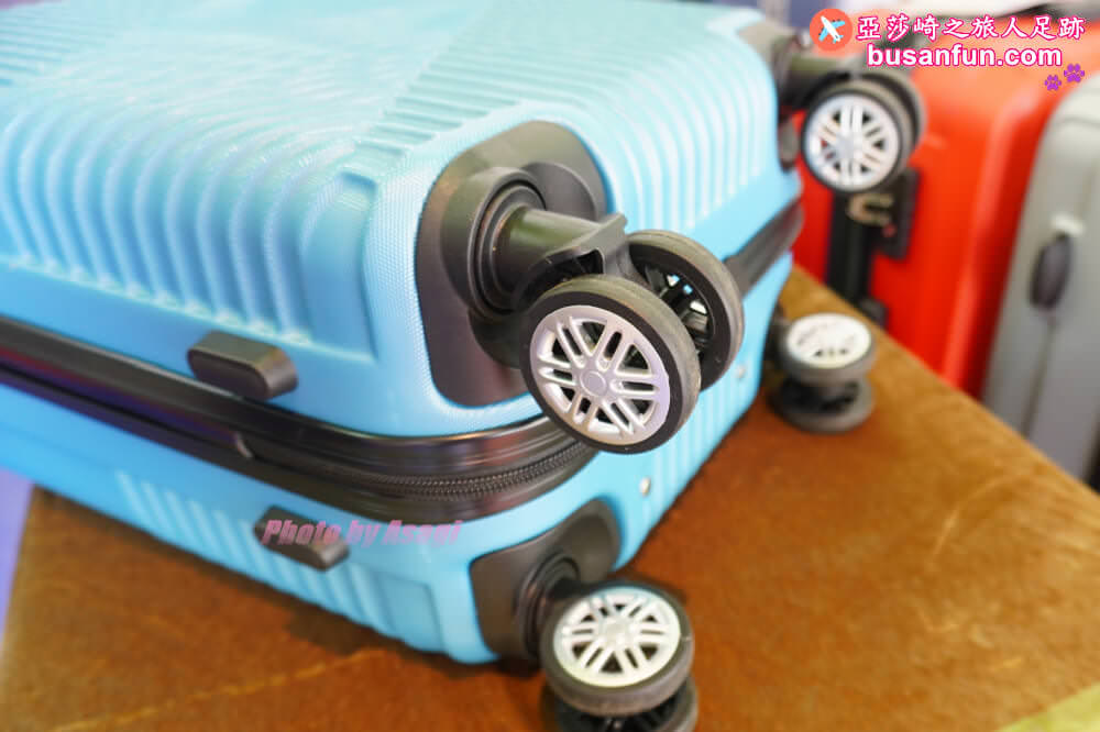 2023台中行李箱特賣會太平育賢路專業工廠直營最低990起一年保固終身保修