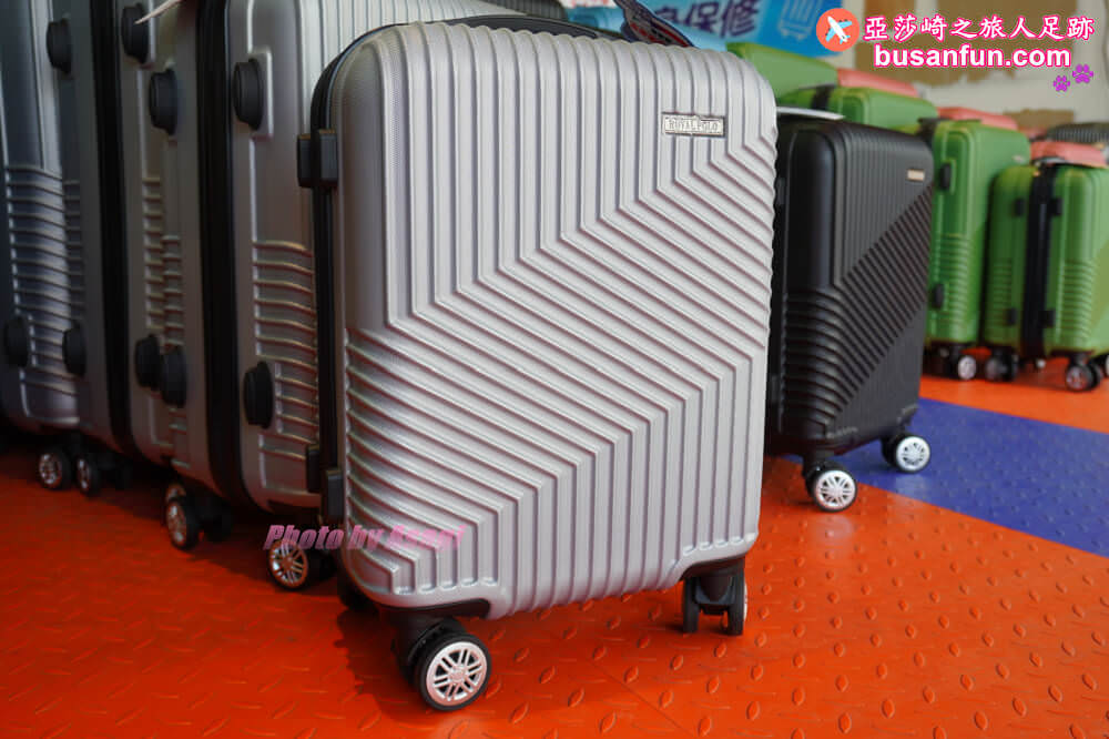 2023台中行李箱特賣會太平育賢路專業工廠直營最低990起一年保固終身保修