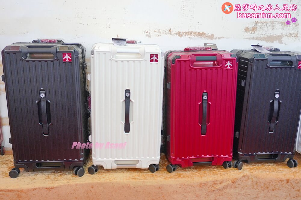 2023台中行李箱特賣會太平育賢路專業工廠直營最低990起一年保固終身保修