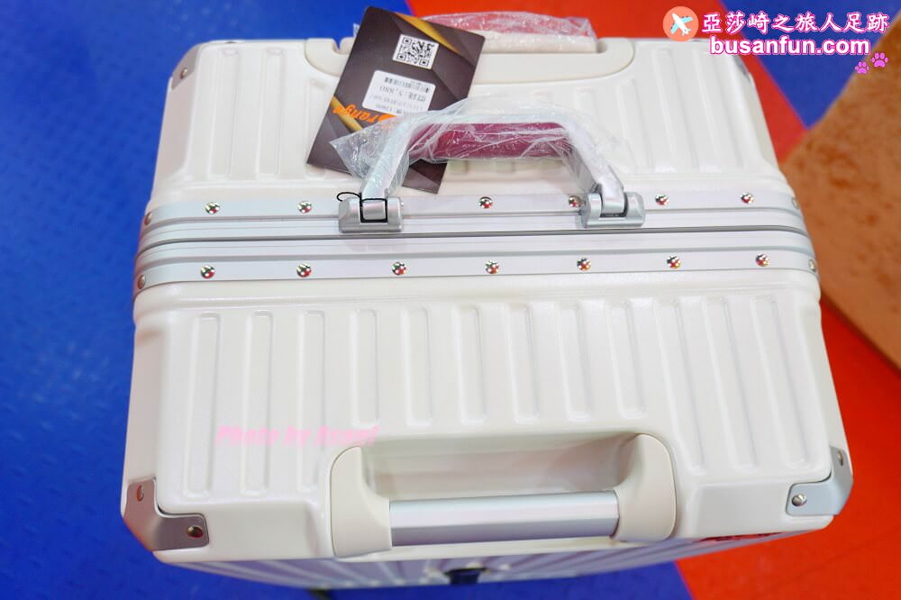 2023台中行李箱特賣會太平育賢路專業工廠直營最低990起一年保固終身保修