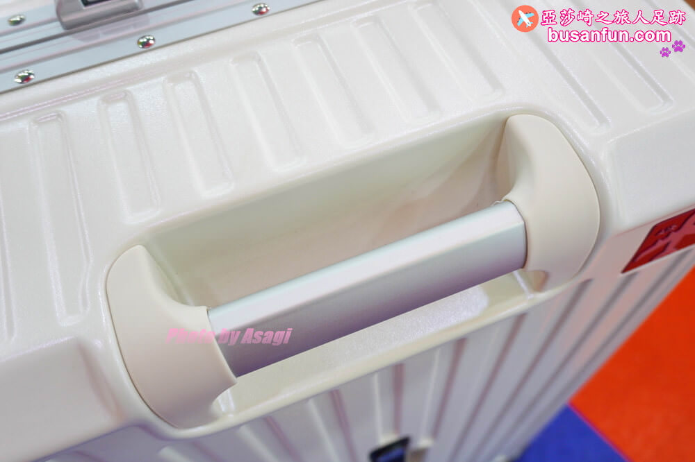 2023台中行李箱特賣會太平育賢路專業工廠直營最低990起一年保固終身保修