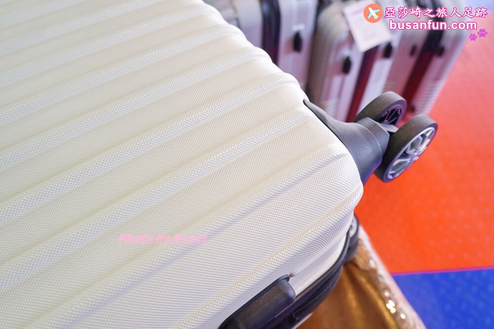 2023台中行李箱特賣會太平育賢路專業工廠直營最低990起一年保固終身保修