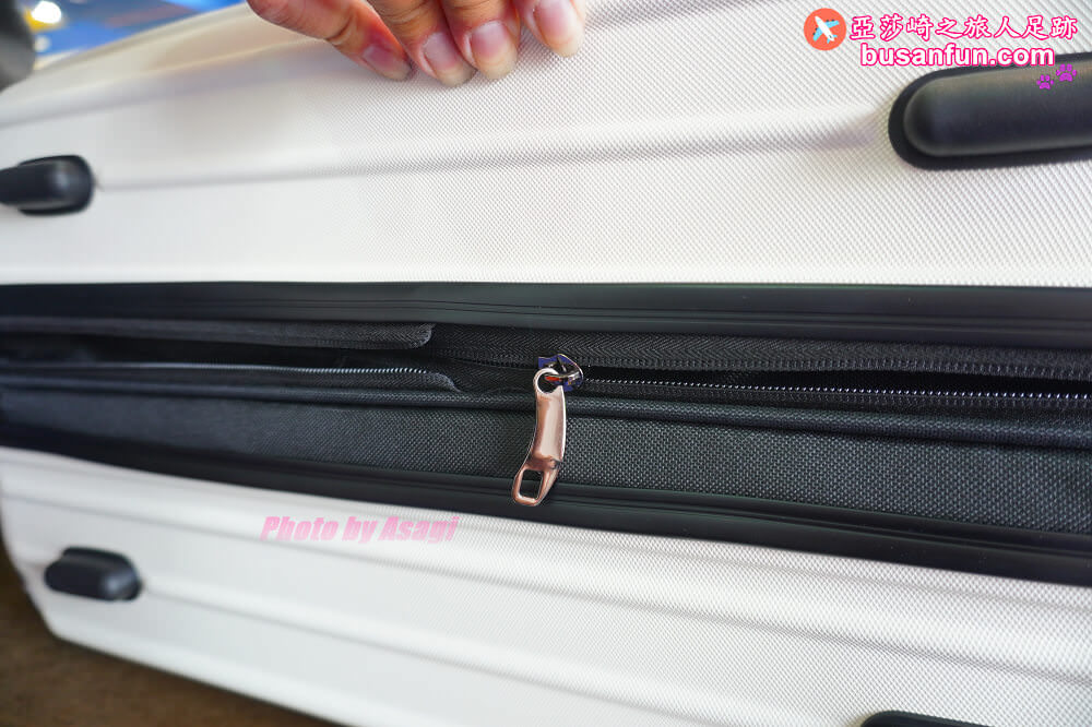 2023台中行李箱特賣會太平育賢路專業工廠直營最低990起一年保固終身保修