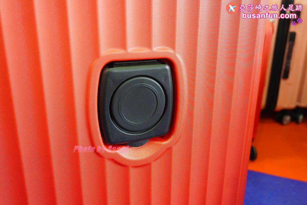 2023台中行李箱特賣會太平育賢路專業工廠直營最低990起一年保固終身保修