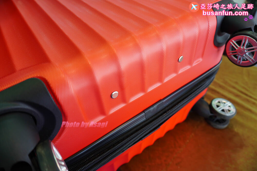 2023台中行李箱特賣會太平育賢路專業工廠直營最低990起一年保固終身保修