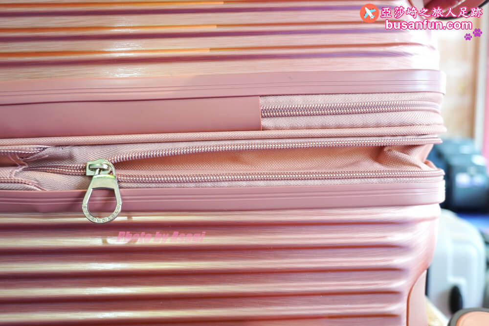 2023台中行李箱特賣會太平育賢路專業工廠直營最低990起一年保固終身保修