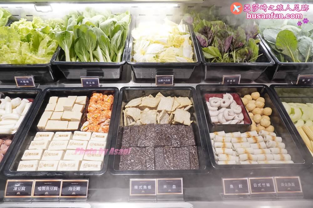 嗑肉石鍋台中烏日店精緻肉品肥美海鮮還有蔬食自助吧吃到飽，火鍋食慾瞬間拉滿