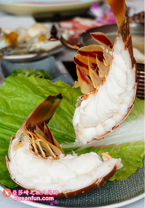 嗑肉石鍋台中烏日店精緻肉品肥美海鮮還有蔬食自助吧吃到飽，火鍋食慾瞬間拉滿