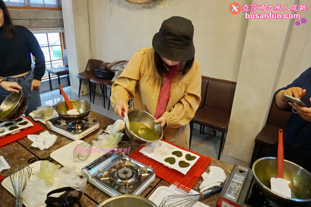 坪林小旅行一日遊|坪林老街手作茶羊羹吃紅茶滷肉、坪林茶葉博物館、綠光農園採茶品茗、北宜路坪林商圈找茶趣|新北好茶節假日市集 - 第11張圖 坪林小旅行一日遊|坪林老街手作茶羊羹吃紅茶滷肉、坪林茶葉博物館、綠光農園採茶品茗、北宜路坪林商圈找茶趣|新北好茶節假日市集