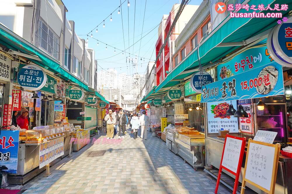 釜山海雲台市場內必吃海雲台31公分海鮮刀削麵湯美味鮮