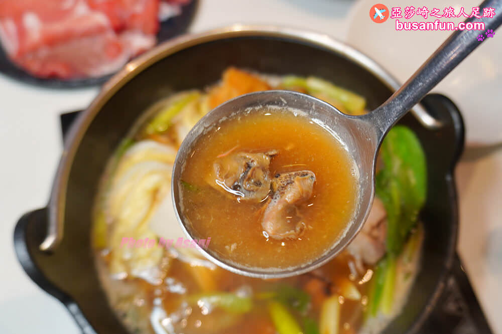 超人氣排隊名店一吃就圈粉的台式爆炒火鍋【狂一鍋台中漢口店】必回訪 - 第33張圖 超人氣排隊名店一吃就圈粉的台式爆炒火鍋【狂一鍋台中漢口店】必回訪