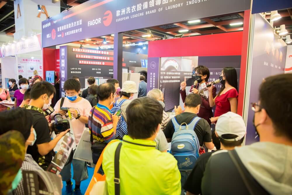 台中自助洗衣店-美衣潔智能自助洗衣東區樂業店(附設烘衣機)，近樂成宮、旱溪夜市24小時自助洗衣，會員儲值更省錢