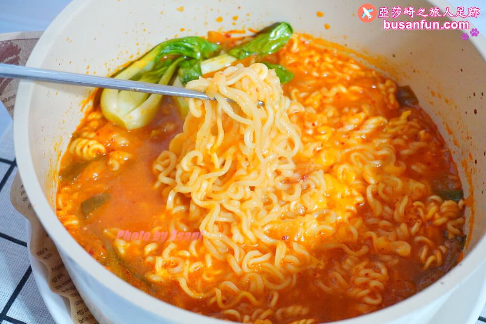 韓式料理冷凍宅配推薦｜老媽家韓式部隊鍋、起司豬肉鍋、雜菜粉絲等加熱即食道地韓國味