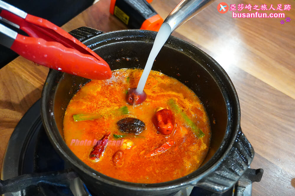 火鍋第一品牌樂多多集團旗下「肉多多火鍋-嘉義中山店」排隊宵夜名店必吃嘉義東區美食