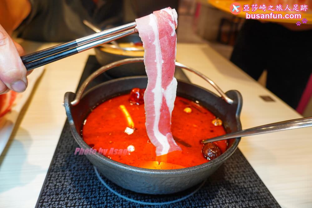 最潮火鍋品牌【肉多多火鍋台中太平店】三人行必有麻辣吃 - 第32張圖 最潮火鍋品牌【肉多多火鍋台中太平店】三人行必有麻辣吃