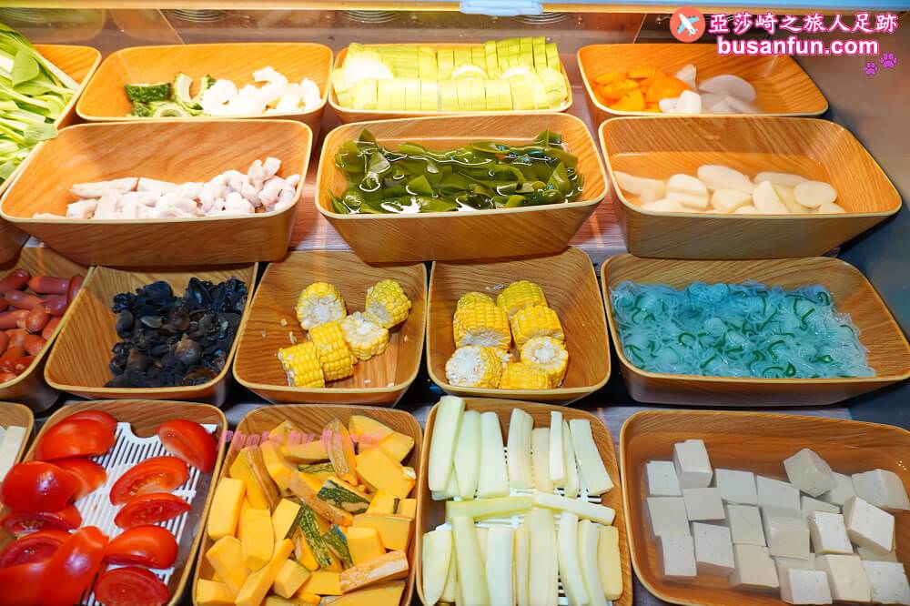 最潮火鍋品牌【肉多多火鍋台中太平店】三人行必有麻辣吃