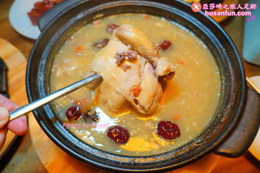 最潮韓鍋林口最強【辛韓道林口昕境店】韓式海鮮部隊鍋、人蔘雞、小菜無限續加超可以 - 第19張圖 最潮韓鍋林口最強【辛韓道林口昕境店】韓式海鮮部隊鍋、人蔘雞、小菜無限續加超可以