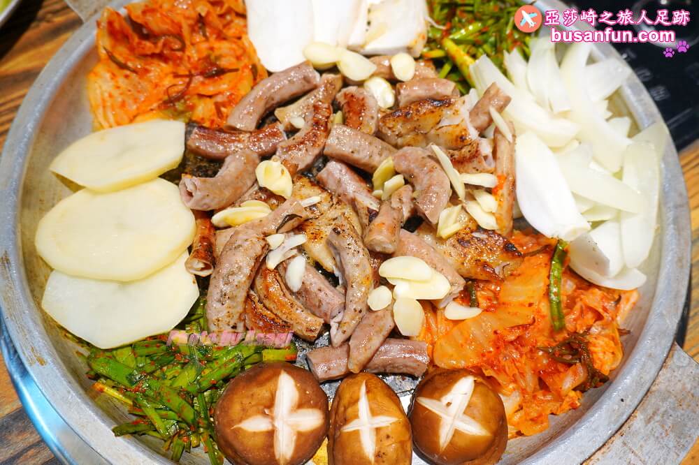 台北西門町韓式料理餐廳 阿豬媽韓式烤腸專門店-西門店