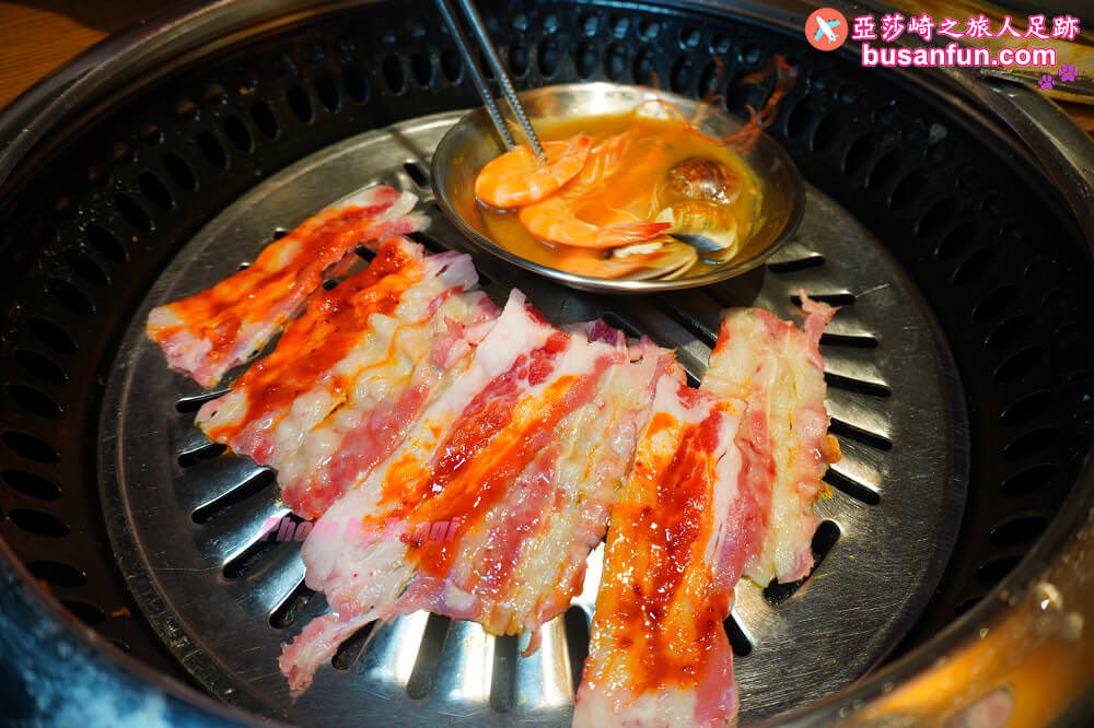 阿豬媽韓式烤肉吃到飽北車店大口吃肉｜台北車站微風美食街餐廳推薦