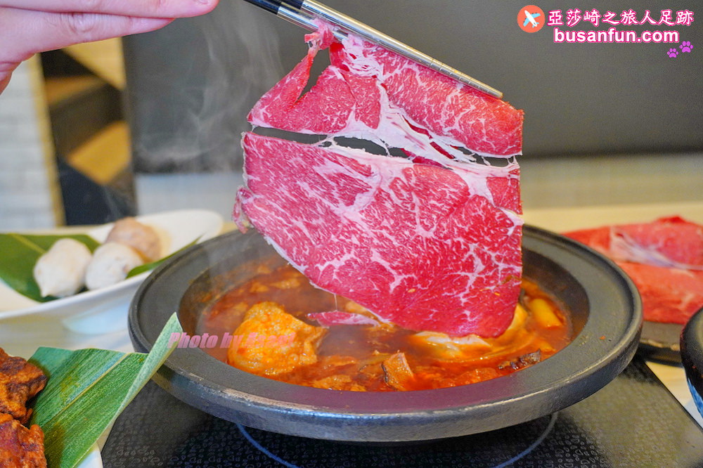 (原址改成肉多多火鍋)火鍋第一品牌火鍋迷必吃名店樂多多集團旗下狂一鍋新台式火鍋來台中精武東路插旗