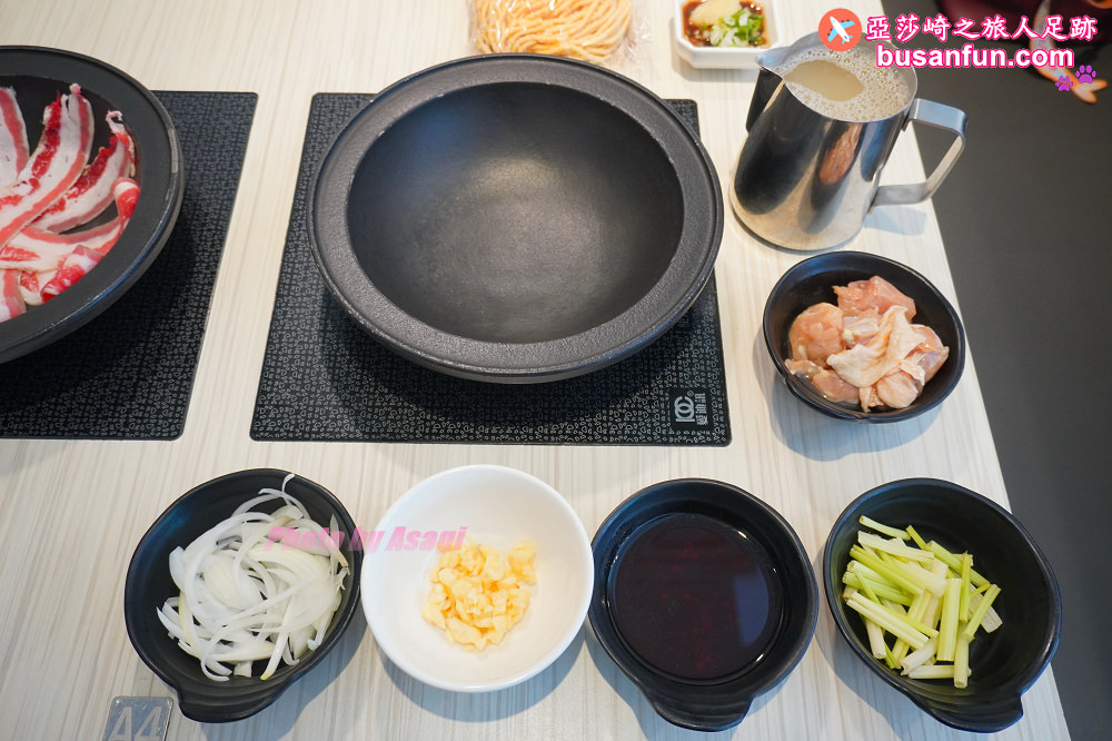 (原址改成肉多多火鍋)火鍋第一品牌火鍋迷必吃名店樂多多集團旗下狂一鍋新台式火鍋來台中精武東路插旗